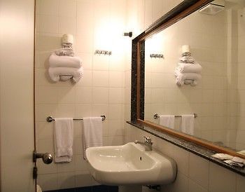 פוזולי Hotel San Giuseppe מראה חיצוני תמונה