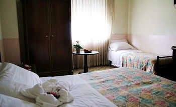 פוזולי Hotel San Giuseppe מראה חיצוני תמונה